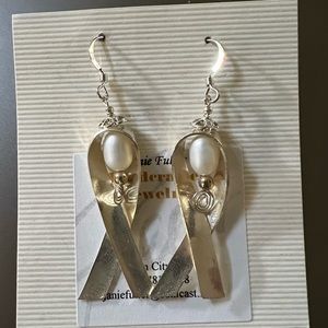 Sterling Silver Freshwater Pearl Earrings - NWT